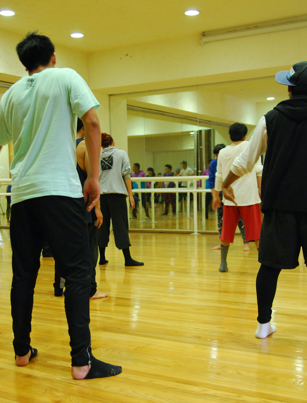 Fotografía de la clase magistral Experimental impartida por el Vanessa Moya el 29 de mayo de 2015 como parte del encuentro internacional Danza Urbana Generación Hip Hop llevado a cabo en el Centro Nacional de las Artes.