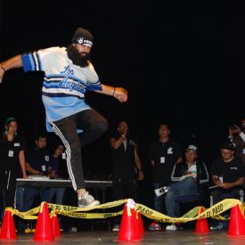 Fotografía de la batalla Octágono que se llevó a cabo el 29 de mayo de 2015 como parte del encuentro internacional Danza Urbana Generación Hip Hop realizado en el Centro Nacional de las Artes.