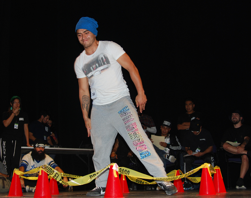 Fotografía de la batalla Octágono que se llevó a cabo el 29 de mayo de 2015 como parte del encuentro internacional Danza Urbana Generación Hip Hop realizado en el Centro Nacional de las Artes.