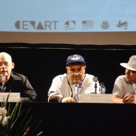 Fotografía de la mesa redonda La Eskuela Pionera,  encuentro internacional Danza Urbana Generación Hip Hop llevado a cabo en el Centro Nacional de las Artes del 27 al 29 de mayo de 2016.