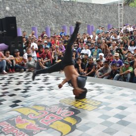 Fotografía de la Batalla Power move, encuentro internacional Danza Urbana Generación Hip Hop llevado a cabo en el Centro Nacional de las Artes del 27 al 29 de mayo de 2016.