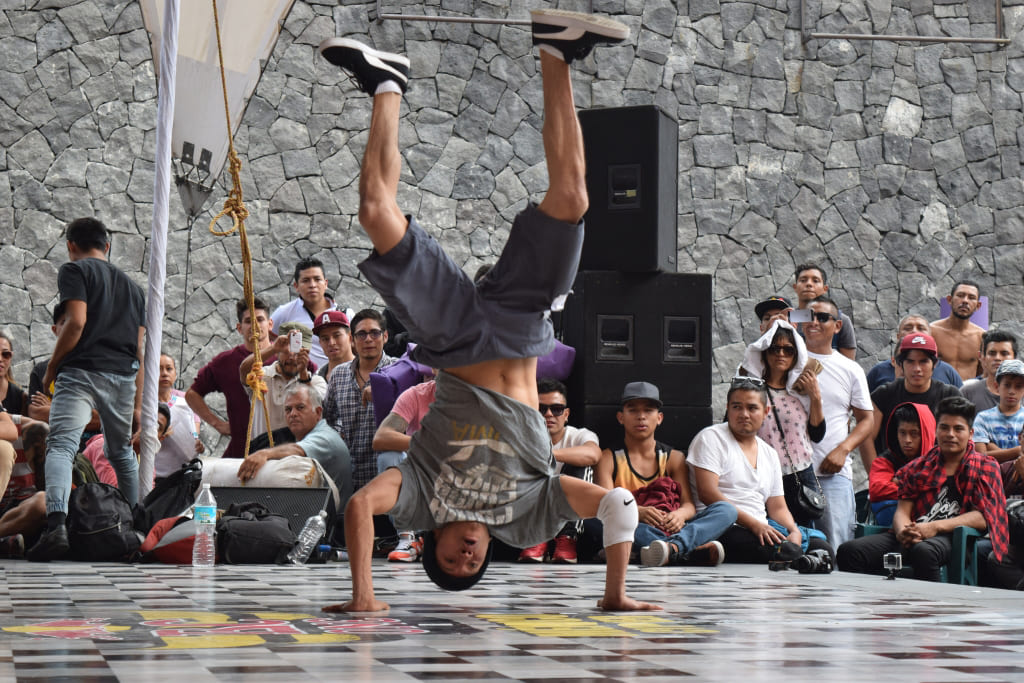 Fotografía de la Batalla Power move, encuentro internacional Danza Urbana Generación Hip Hop llevado a cabo en el Centro Nacional de las Artes del 27 al 29 de mayo de 2016.