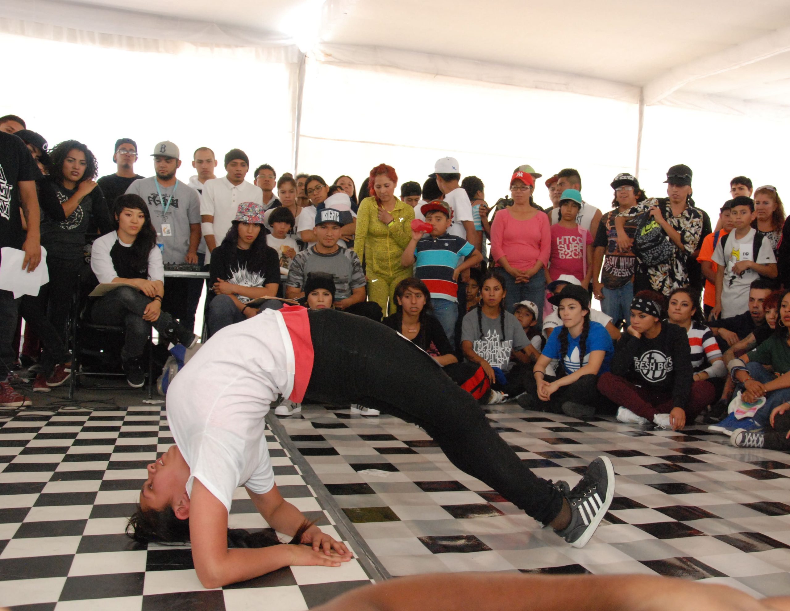 Fotografía de la Batalla B-girls, encuentro internacional Danza Urbana Generación Hip Hop llevado a cabo en el Centro Nacional de las Artes del 27 al 29 de mayo de 2016.
