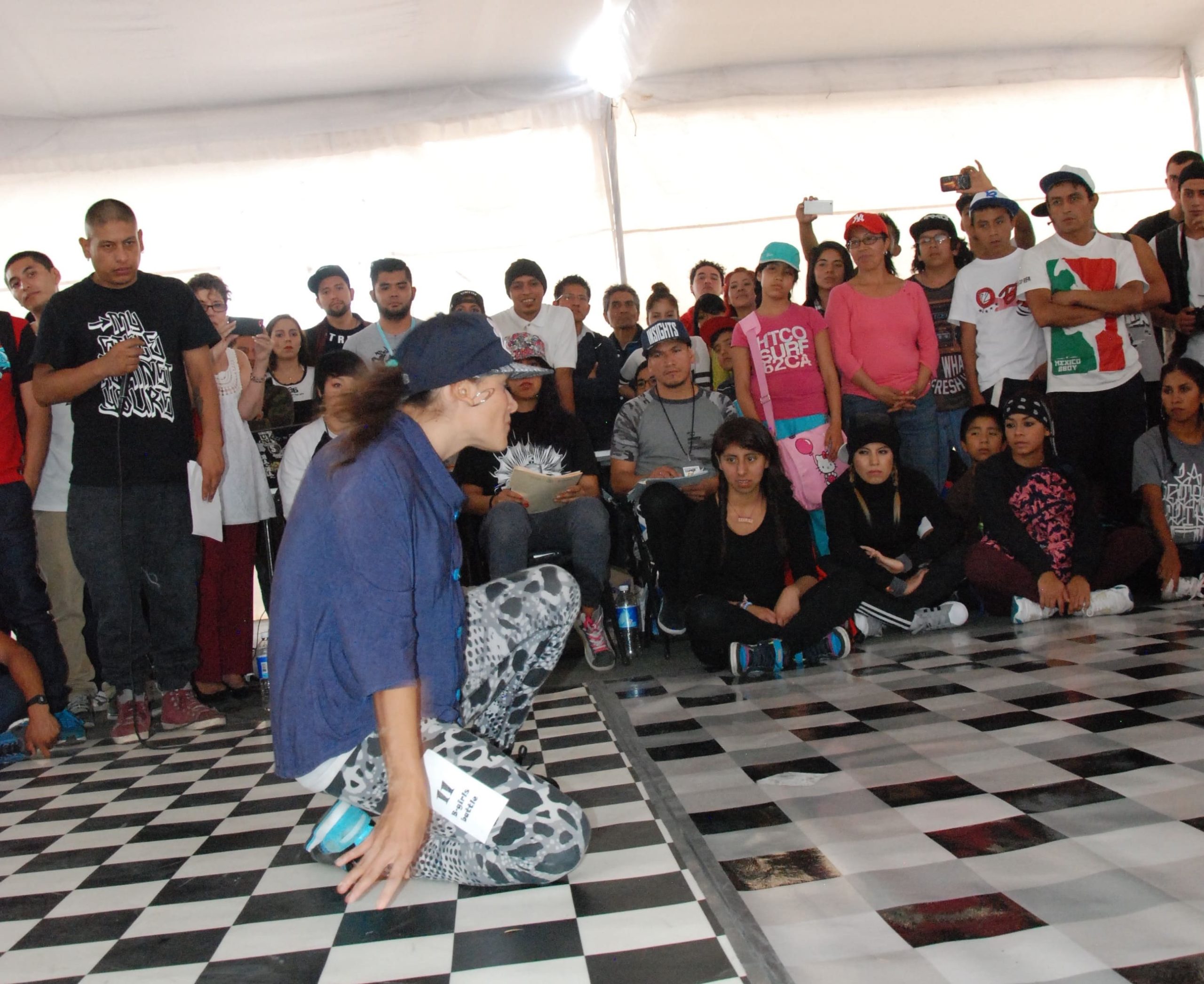 Fotografía de la Batalla B-girls, encuentro internacional Danza Urbana Generación Hip Hop llevado a cabo en el Centro Nacional de las Artes del 27 al 29 de mayo de 2016.