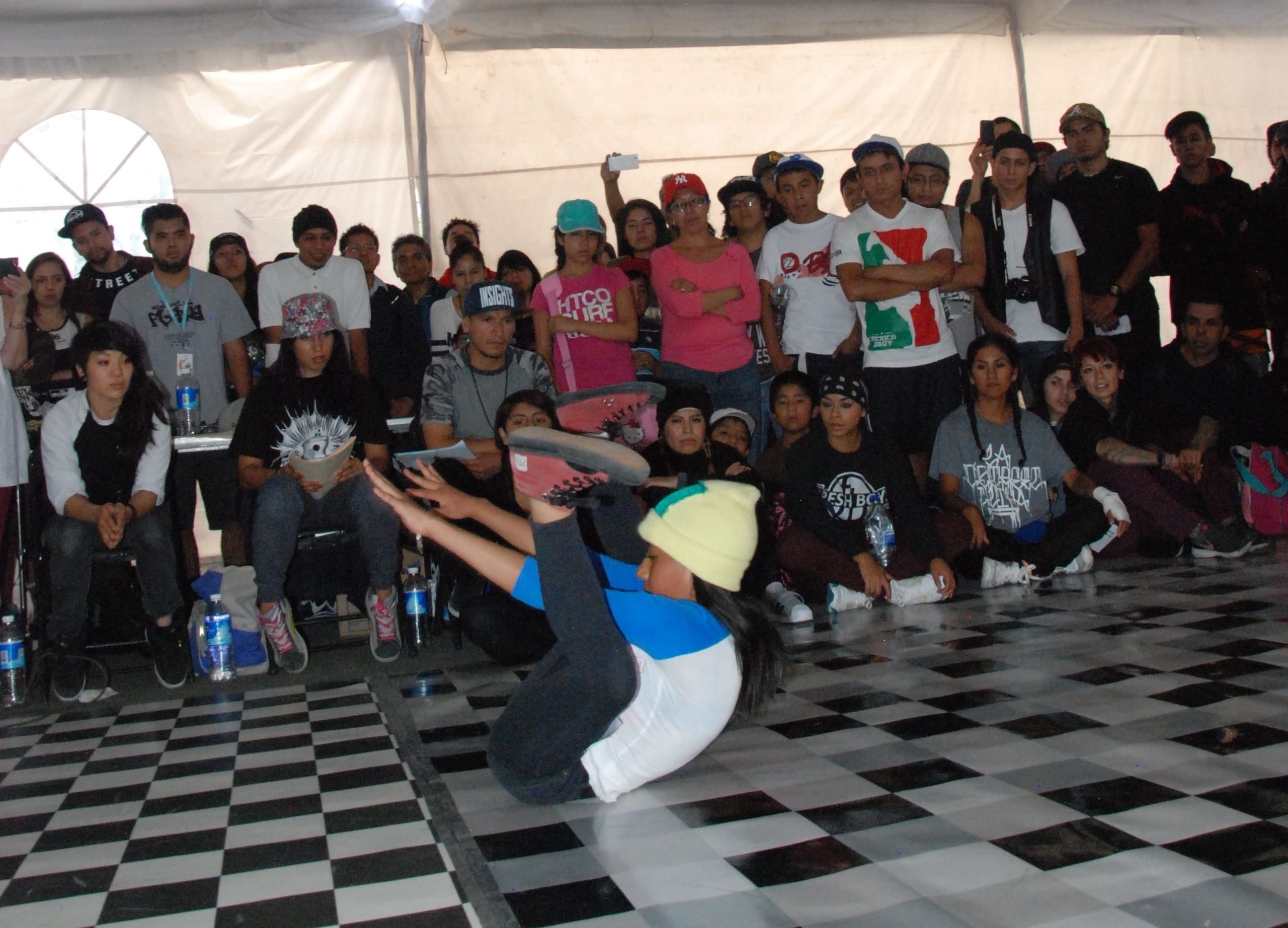 Fotografía de la Batalla B-girls, encuentro internacional Danza Urbana Generación Hip Hop llevado a cabo en el Centro Nacional de las Artes del 27 al 29 de mayo de 2016.
