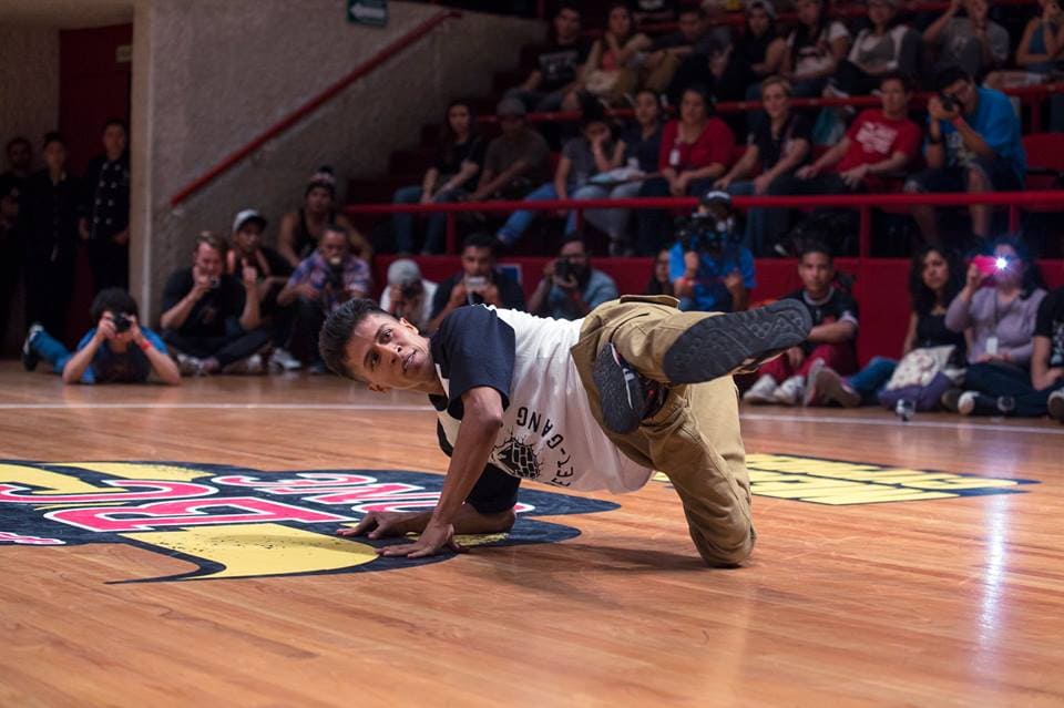 Fotografía del BC One Red Bull Cypher, en el encuentro internacional Danza Urbana Generación Hip Hop llevado a cabo en el Centro Nacional de las Artes del 27 al 29 de mayo de 2016.