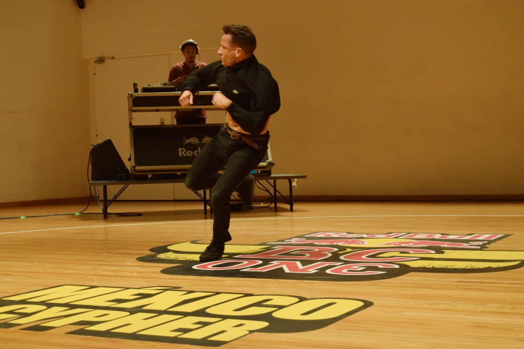 Fotografía del BC One Red Bull Cypher, en el encuentro internacional Danza Urbana Generación Hip Hop llevado a cabo en el Centro Nacional de las Artes del 27 al 29 de mayo de 2016.