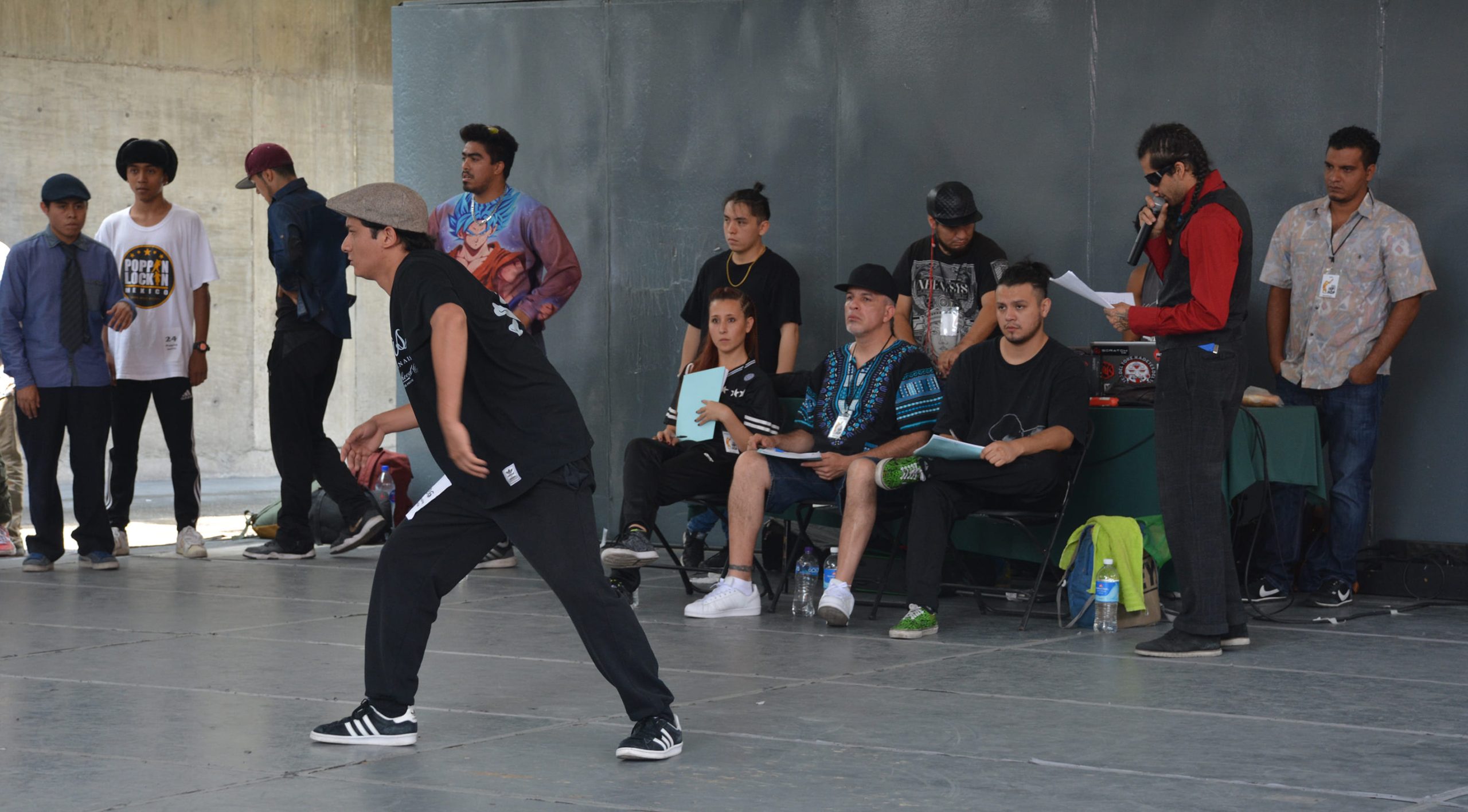 Fotografía de la Batalla Popping, en el encuentro internacional Danza Urbana Generación Hip Hop llevado a cabo en el Centro Nacional de las Artes del 27 al 29 de mayo de 2016.