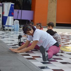 Fotografía de la clase magistral Kids Hip Hop que formó parte del encuentro internacional Danza Urbana Generación Hip Hop llevado a cabo en el Centro Nacional de las Artes del 27 al 29 de mayo de 2016.