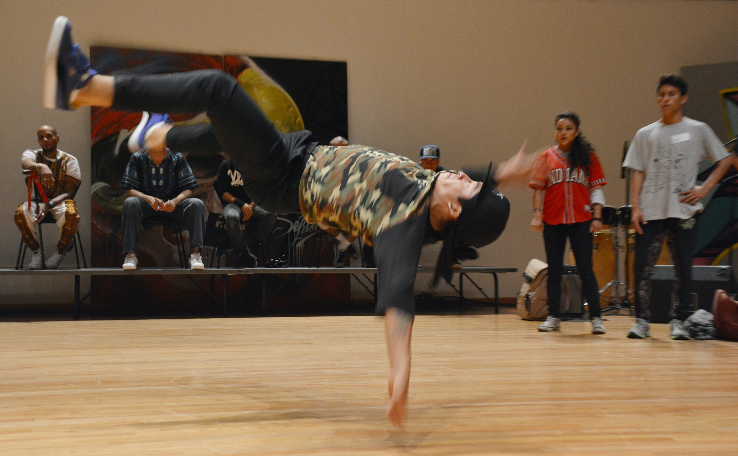 Fotografía de la batalla final 7 to smoke en el encuentro internacional Danza Urbana Generación Hip Hop llevado a cabo en el Centro Nacional de las Artes del 27 al 29 de mayo de 2016.