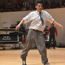 Fotografía de la batalla final de Popping en el encuentro internacional Danza Urbana Generación Hip Hop llevado a cabo en el Centro Nacional de las Artes del 27 al 29 de mayo de 2016.