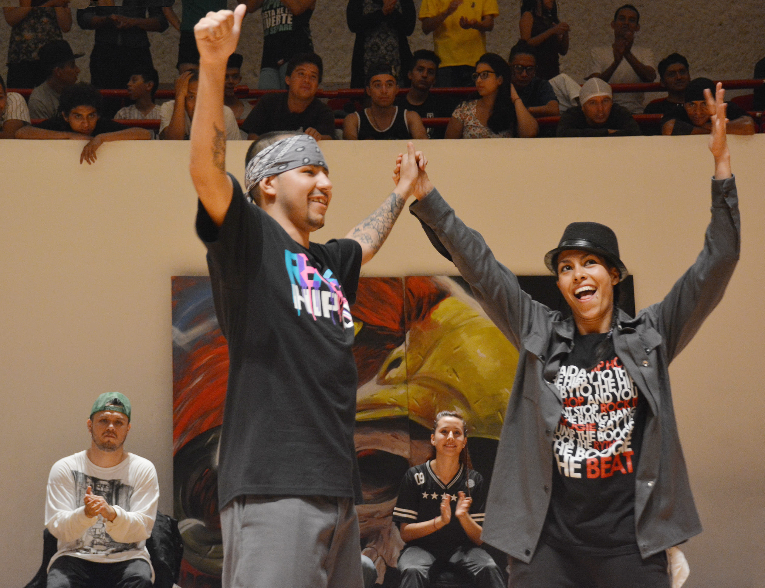 Fotografía de la batalla final de Popping en el encuentro internacional Danza Urbana Generación Hip Hop llevado a cabo en el Centro Nacional de las Artes del 27 al 29 de mayo de 2016.