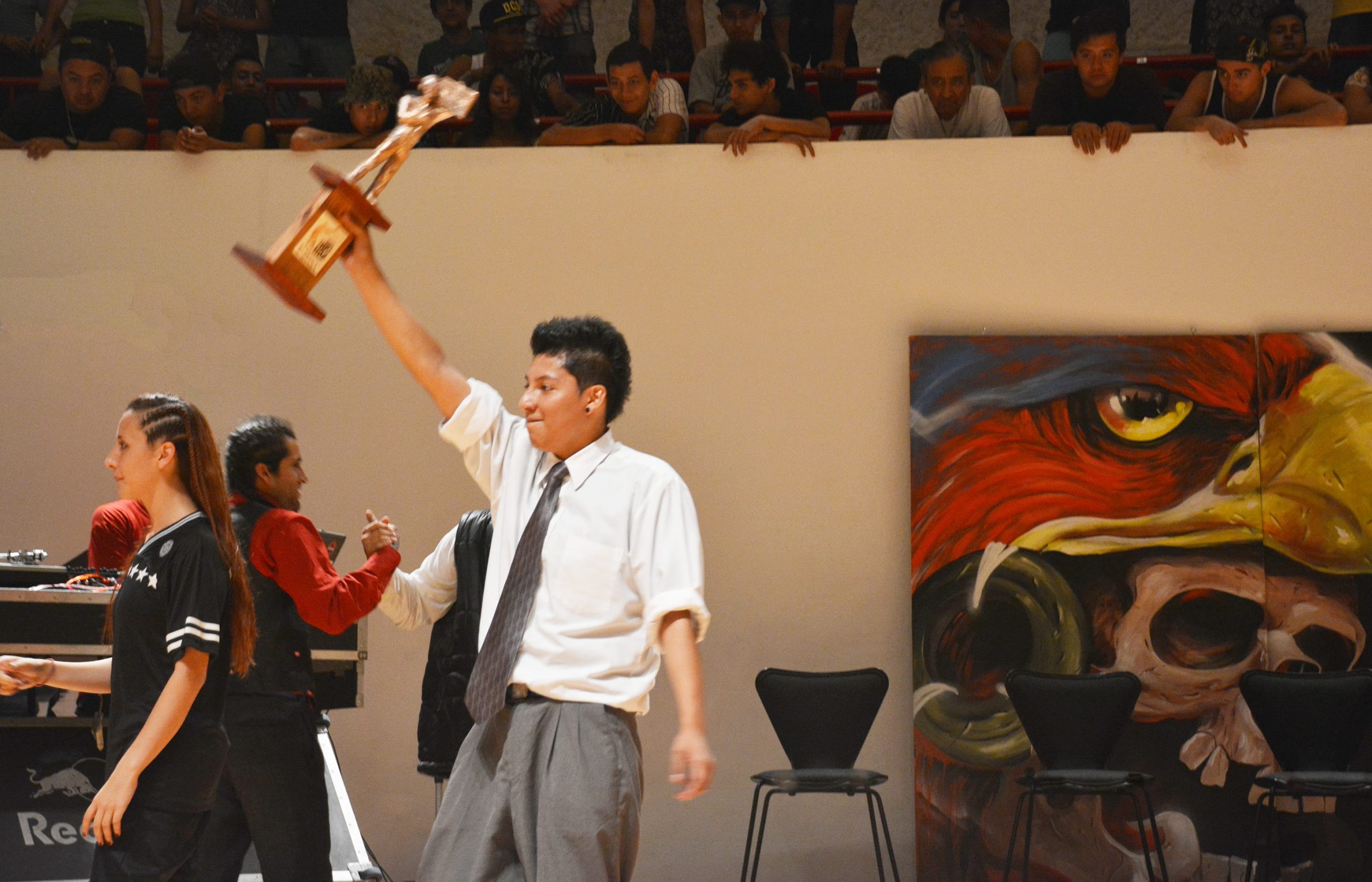 Fotografía de la batalla final de Popping en el encuentro internacional Danza Urbana Generación Hip Hop llevado a cabo en el Centro Nacional de las Artes del 27 al 29 de mayo de 2016.