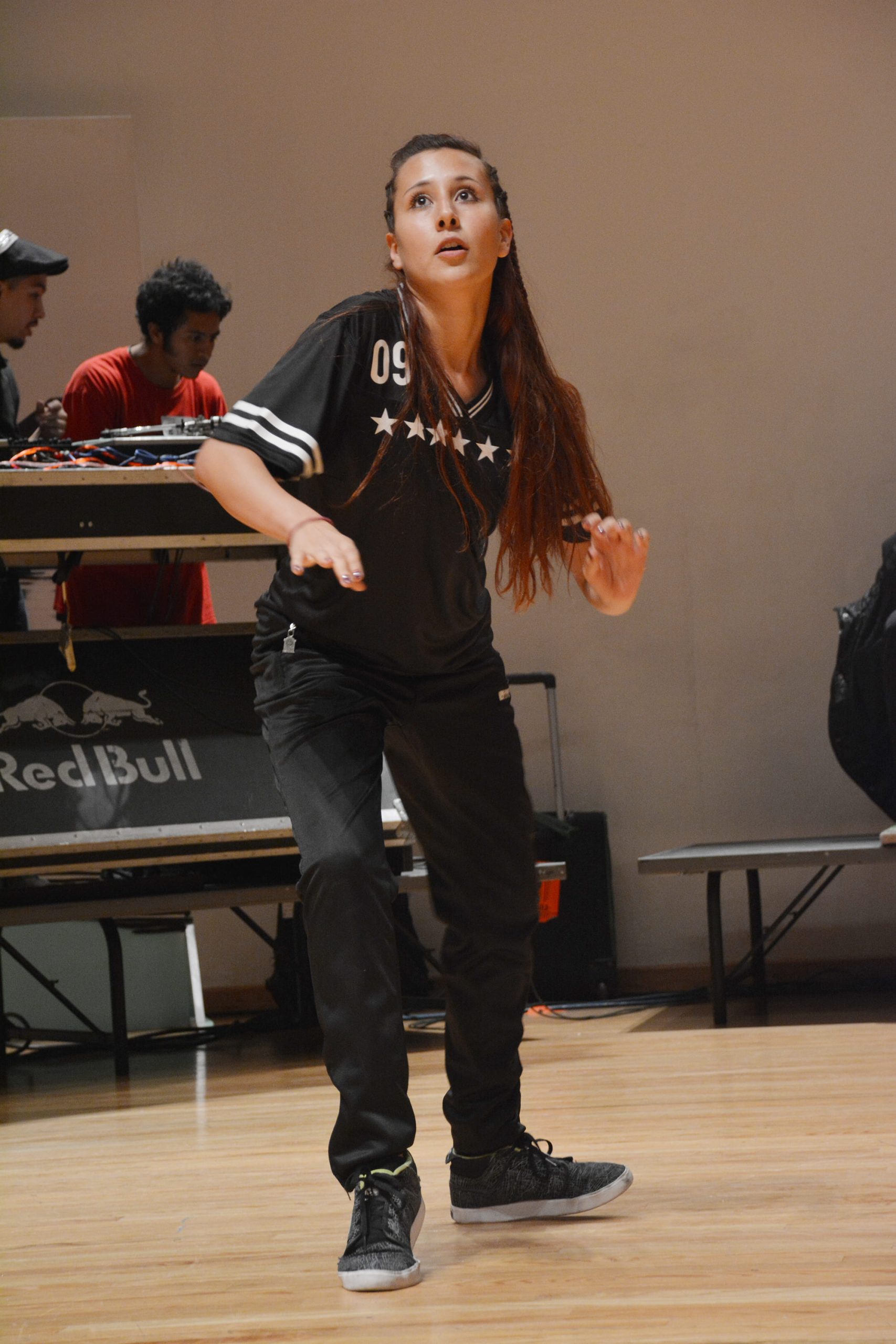 Fotografía de la batalla final de Popping en el encuentro internacional Danza Urbana Generación Hip Hop llevado a cabo en el Centro Nacional de las Artes del 27 al 29 de mayo de 2016.