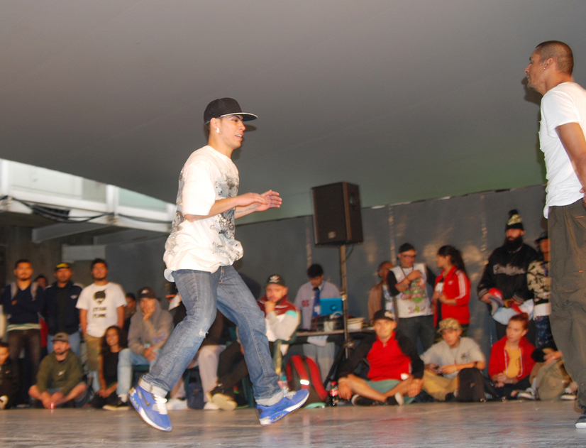 Fotografía de la Batalla House que se llevó a cabo el 30 de mayo de 2015 como parte del encuentro internacional Danza Urbana Generación Hip Hop realizado en el Centro Nacional de las Artes.