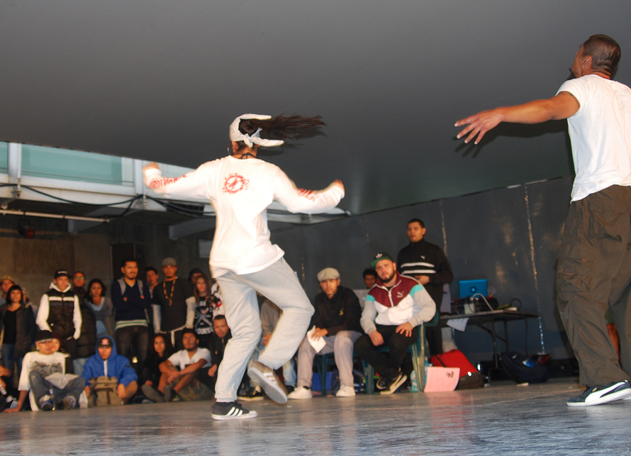 Fotografía de la Batalla House que se llevó a cabo el 30 de mayo de 2015 como parte del encuentro internacional Danza Urbana Generación Hip Hop realizado en el Centro Nacional de las Artes.
