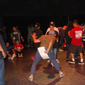 Fotografía de la Batalla Power Move que se llevó a cabo el 30 de mayo de 2015 como parte del encuentro internacional Danza Urbana Generación Hip Hop realizado en el Centro Nacional de las Artes.