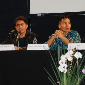 Fotografía de la mesa redonda “El Breaking en México: retos y perspectivas” que se llevó a cabo el 30 de mayo de 2015 como parte del encuentro internacional Danza Urbana Generación Hip Hop realizado en el Centro Nacional de las Artes.