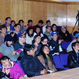 Fotografía de la mesa redonda “El Breaking en México: retos y perspectivas” que se llevó a cabo el 30 de mayo de 2015 como parte del encuentro internacional Danza Urbana Generación Hip Hop realizado en el Centro Nacional de las Artes.