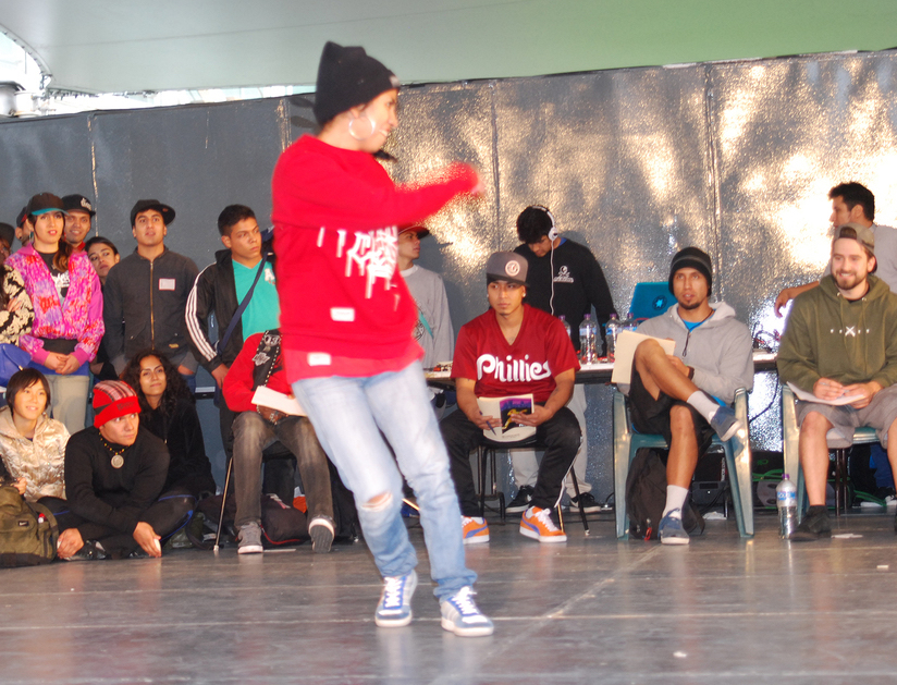 Fotografía de la Batalla Crew vs. Crew que se llevó a cabo el 30 de mayo de 2015 como parte del encuentro internacional Danza Urbana Generación Hip Hop realizado en el Centro Nacional de las Artes.