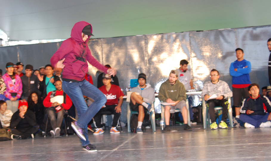 Fotografía de la Batalla Crew vs. Crew que se llevó a cabo el 30 de mayo de 2015 como parte del encuentro internacional Danza Urbana Generación Hip Hop realizado en el Centro Nacional de las Artes.