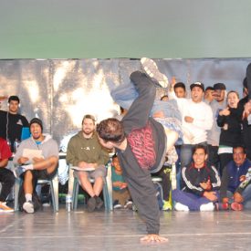 Fotografía de la Batalla Crew vs. Crew que se llevó a cabo el 30 de mayo de 2015 como parte del encuentro internacional Danza Urbana Generación Hip Hop realizado en el Centro Nacional de las Artes.