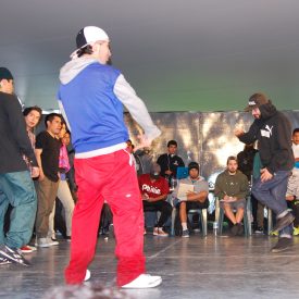 Fotografía de la Batalla Crew vs. Crew que se llevó a cabo el 30 de mayo de 2015 como parte del encuentro internacional Danza Urbana Generación Hip Hop realizado en el Centro Nacional de las Artes.