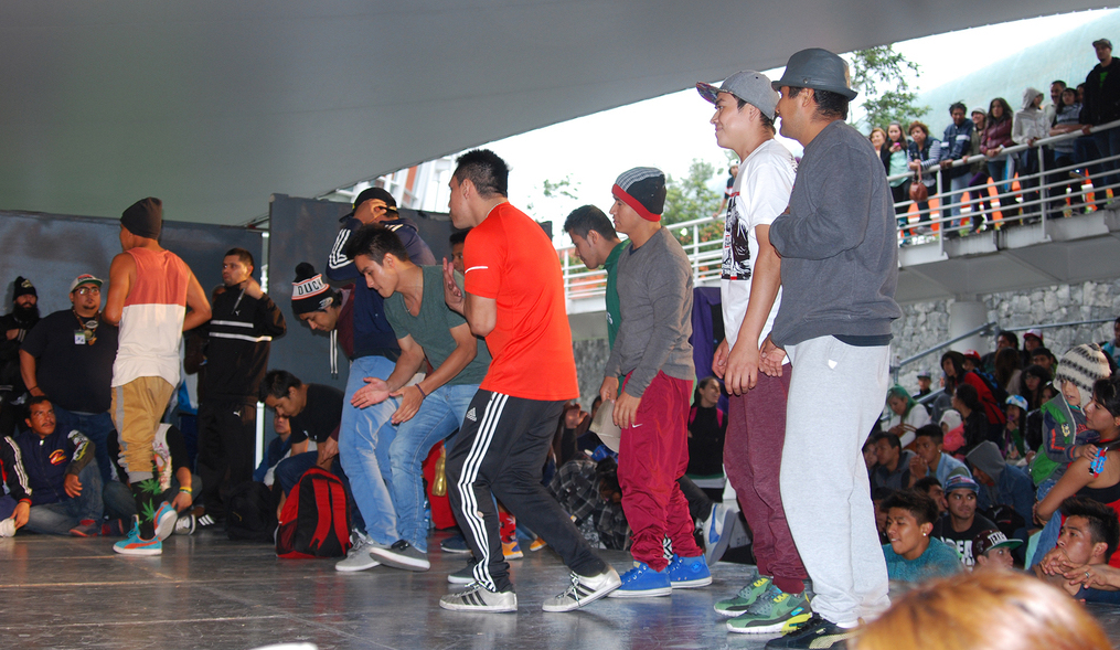 Fotografía de la Batalla Crew vs. Crew que se llevó a cabo el 30 de mayo de 2015 como parte del encuentro internacional Danza Urbana Generación Hip Hop realizado en el Centro Nacional de las Artes.