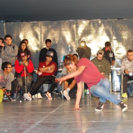 Fotografía de la Batalla Crew vs. Crew que se llevó a cabo el 30 de mayo de 2015 como parte del encuentro internacional Danza Urbana Generación Hip Hop realizado en el Centro Nacional de las Artes.