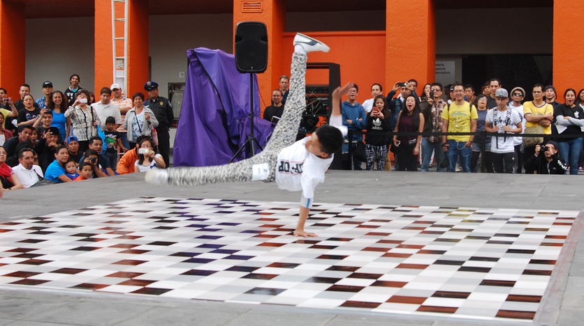 Fotografía de la Batalla Kids que se llevó a cabo el 30 de mayo de 2015 como parte del encuentro internacional Danza Urbana Generación Hip Hop realizado en el Centro Nacional de las Artes.