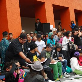 Fotografía de la "Batalla B-girls" que se llevó a cabo el 31 de mayo de 2015 como parte del encuentro internacional Danza Urbana Generación Hip Hop realizado en el Centro Nacional de las Artes.