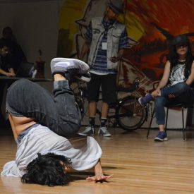Fotografía de la "Batalla Experimental (Grand Slam Jam)" que se llevó a cabo el 31 de mayo de 2015 como parte del encuentro internacional Danza Urbana Generación Hip Hop realizado en el Centro Nacional de las Artes.