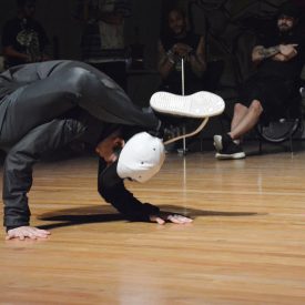 Fotografía de la "Batalla 7 to Smoke" (Grand Slam Jam)" que se llevó a cabo el 31 de mayo de 2015 como parte del encuentro internacional Danza Urbana Generación Hip Hop realizado en el Centro Nacional de las Artes.